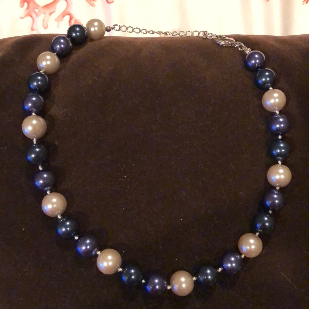 Beautiful pearl necklace, NWTO